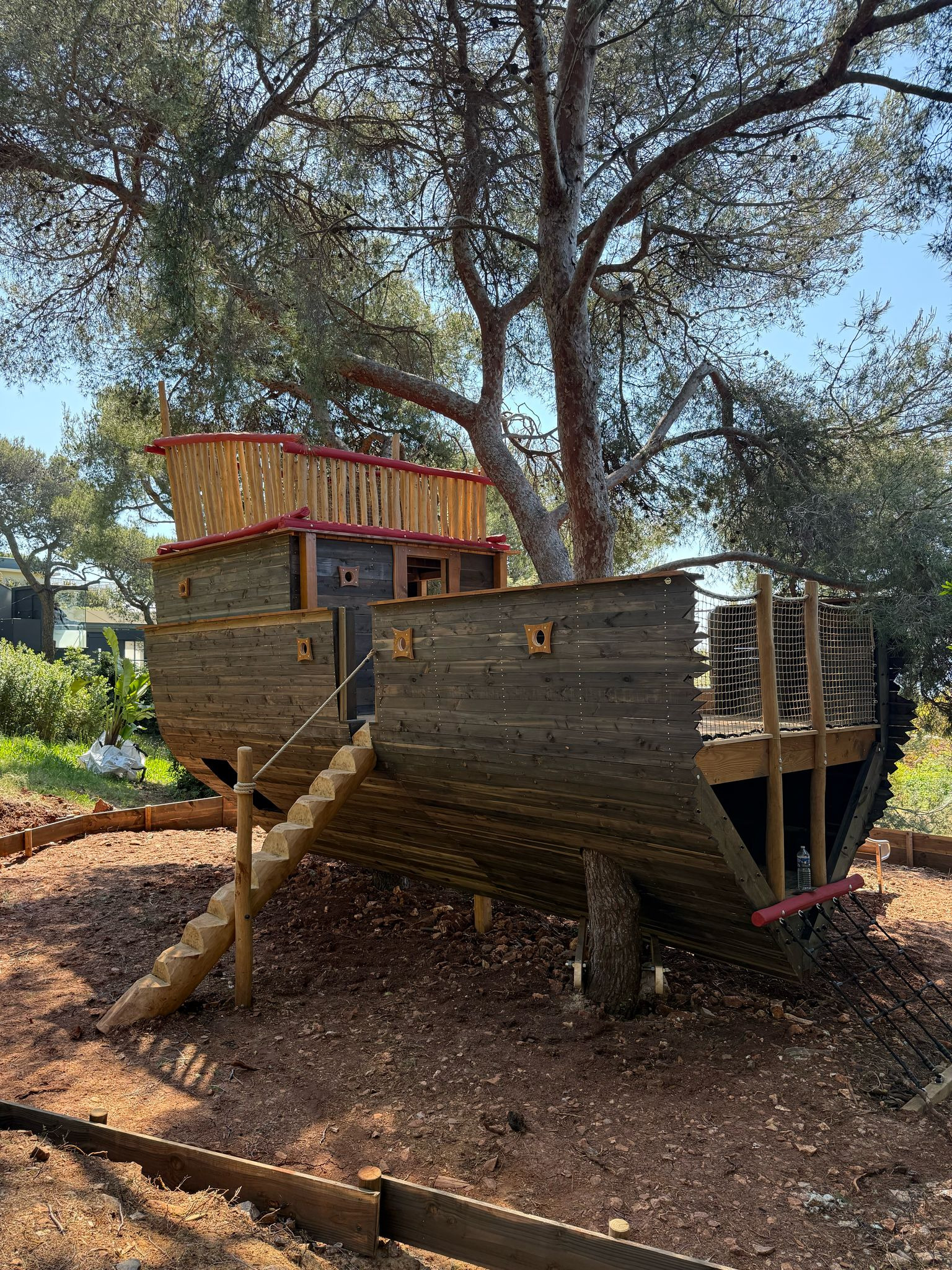 Le bateau perché